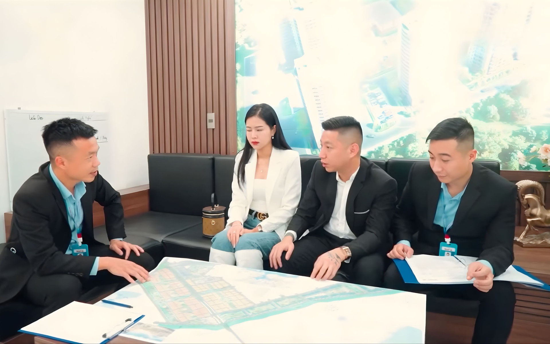 CHÍNH SÁCH LƯƠNG THƯỞNG CẠNH TRANH