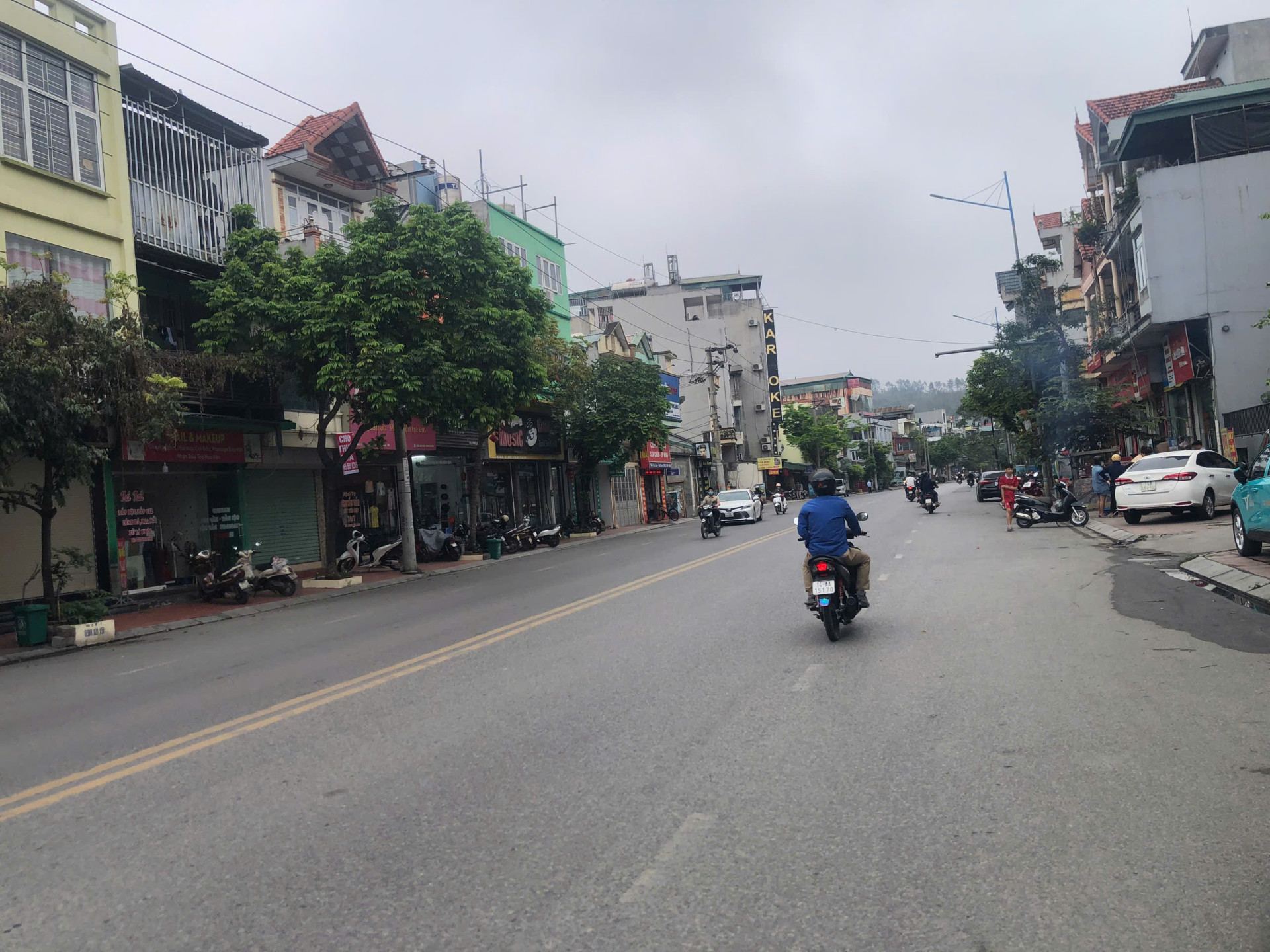 THUÊ  NHÀ 4 TẦNG MẶT PHỐ PHƯỜNG HÀ LẦM - QUẢNG NINH.