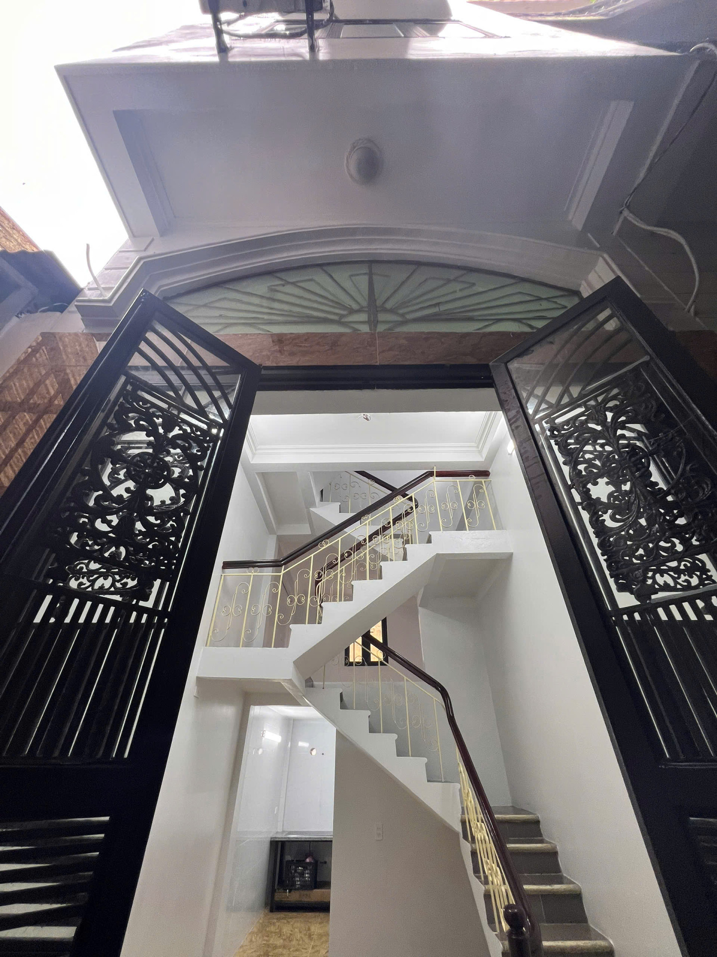 CHO THUÊ NHÀ RIÊNG 4 TẦNG PHƯỜNG HỒNG GAI - TỈNH QUẢNG NINH