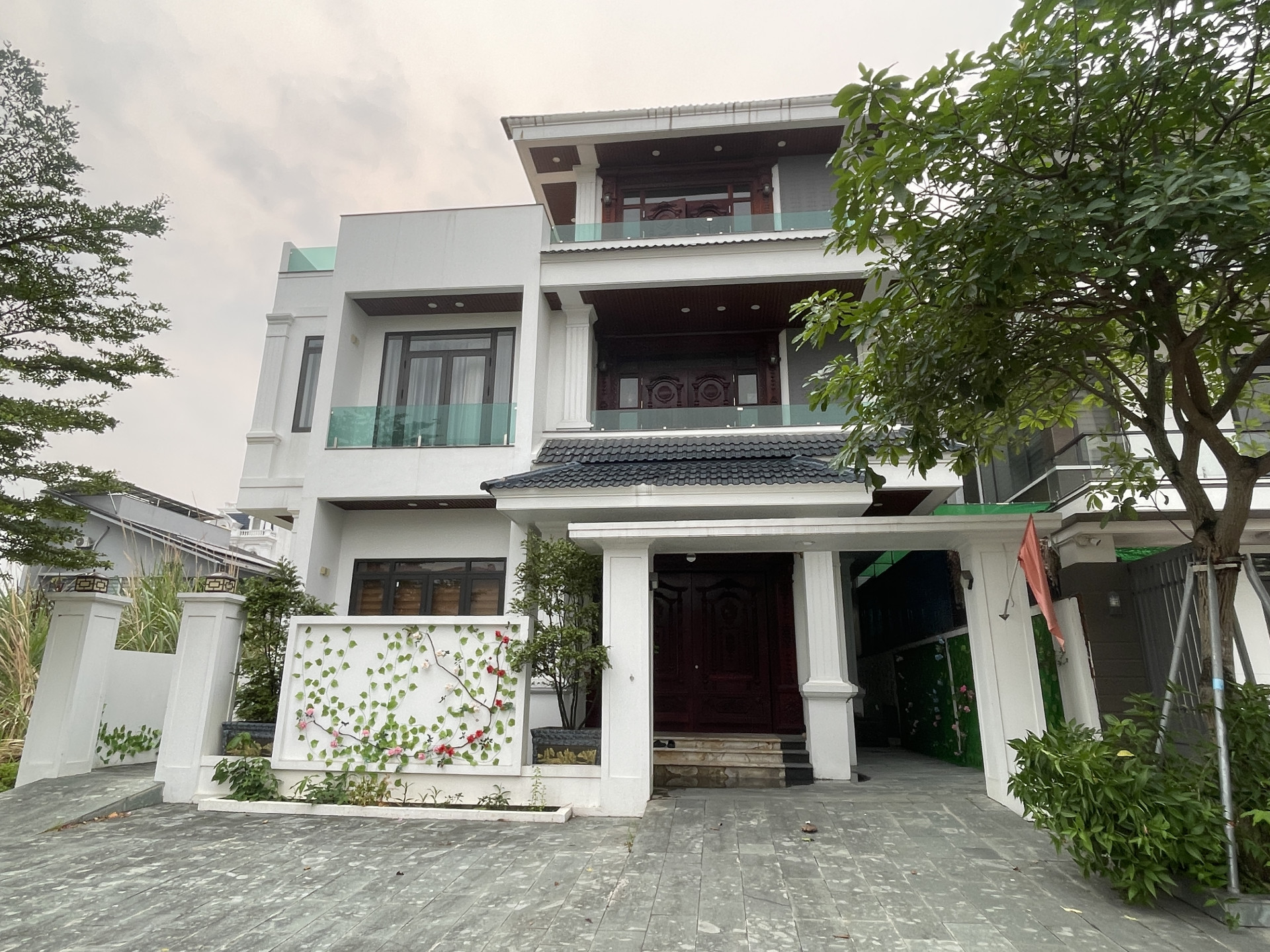 BÁN BIỆT THỰ 04 TẦNG PHƯỜNG CAO XANH - TỈNH QUẢNG NINH