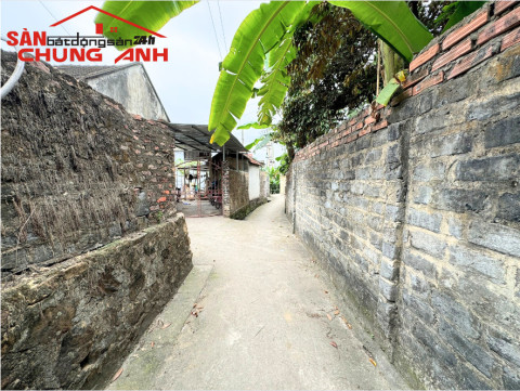 QY530 - BÁN ĐẤT Ở KHU DÂN CƯ THÔN CHỢ RỘC - PHƯỜNG QUẢNG YÊN - TỈNH QUẢNG NINH