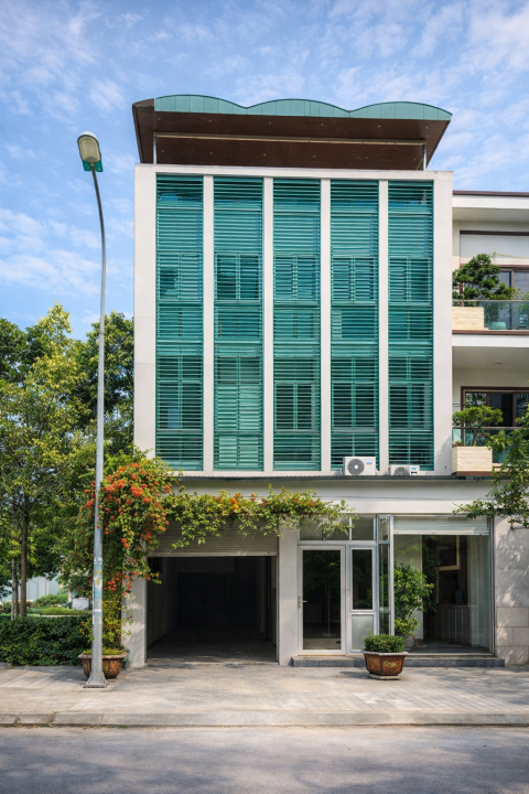 VD536 -  BÁN NHÀ BIỆT THỰ 3 TẦNG 1 TUM ĐẶC KHU VÂN ĐỒN - TỈNH QUẢNG NINH