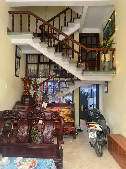 HS832 - BÁN NHÀ RIÊNG 3 TẦNG PHƯỜNG HÀ LẦM - TỈNH QUẢNG NINH