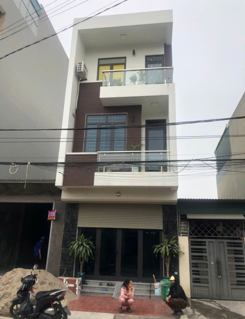 BC130 - CHO THUÊ NHÀ PHỐ 3 TẦNG PHƯỜNG VIỆT HƯNG - QUẢNG NINH.